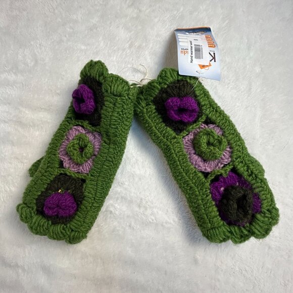Kathmandu Inc Hand Warmer Wool Fingerless Gloves Floral Crochet Detail Green New - Picture 1 of 4
